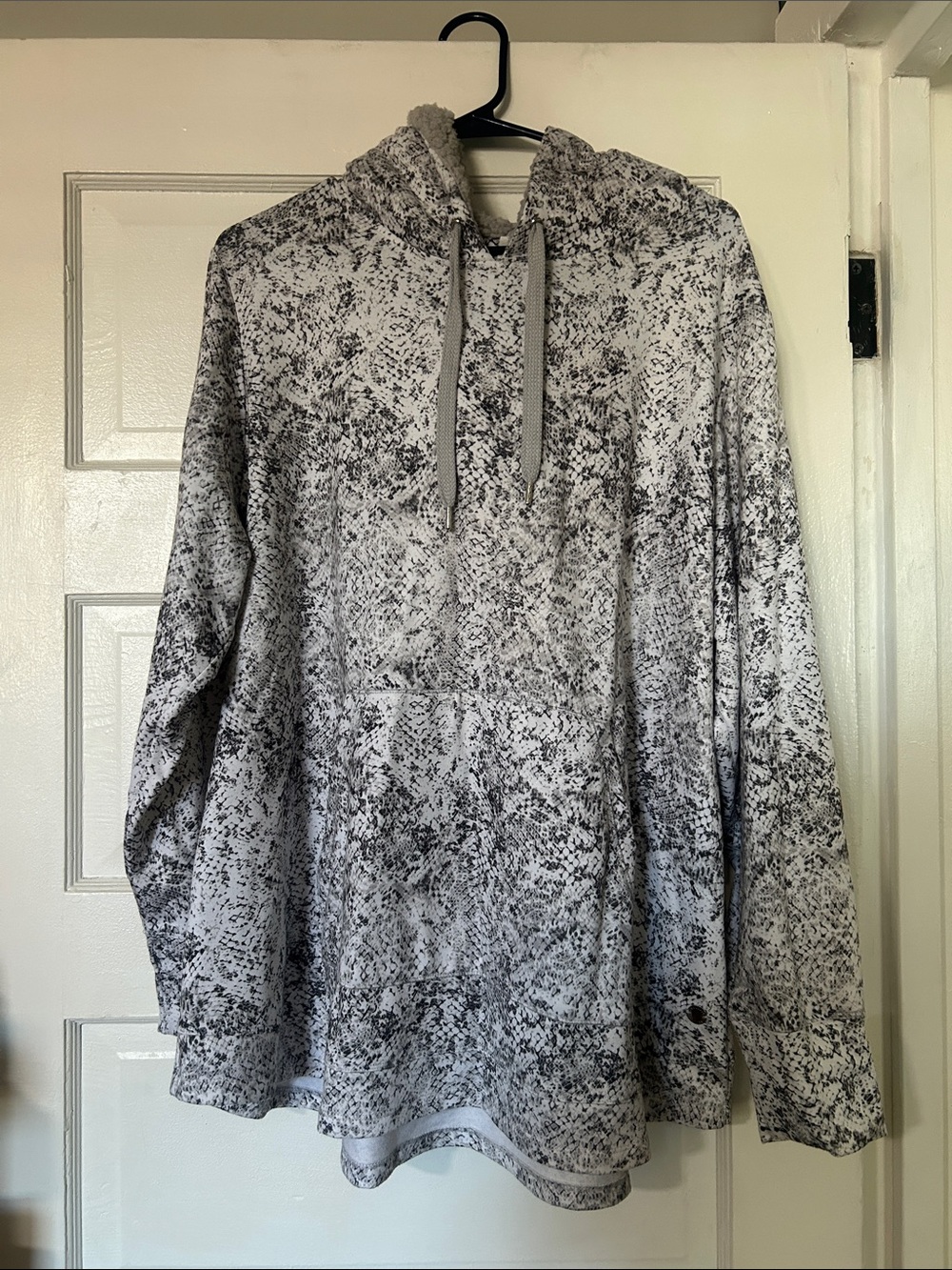 Women’s Gray Speckled Hoodie Sweatshirt